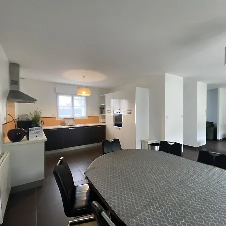 Holiday home Maison 6 Personnes Confort